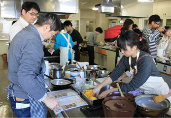 2012年1月に開催された「第1回萬古食博覧会」の様子 提供：TEAM BANCO