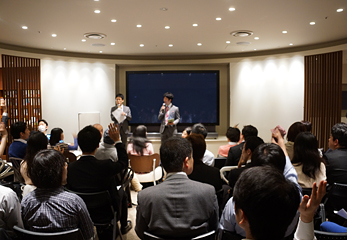 実行委員会の中野秀俊氏と平林友也氏