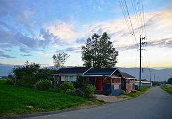 友枝さんの奥様が八ヶ岳で開業した、クラフトショップ「HEART VILLAGE」