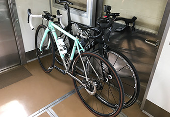 サイクルトレイン 車内