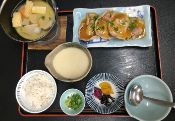 麦とろ豚みそ御膳