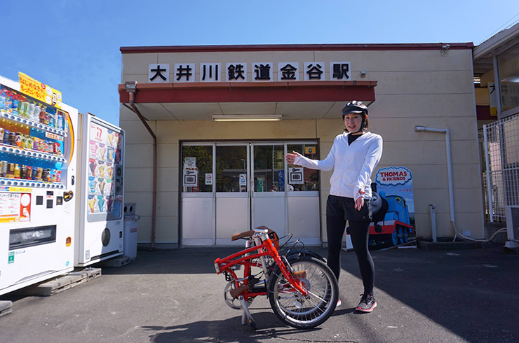 折りたたんだ状態だとここまでコンパクトになる。（撮影協力:島田市、大井川鐡道）