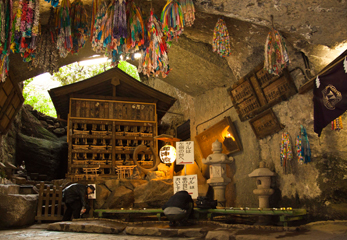 鎌倉銭洗弁財天宇賀福神社 奥宮