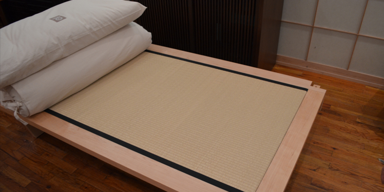 釘やねじを一切使わずに作られた畳のベッド